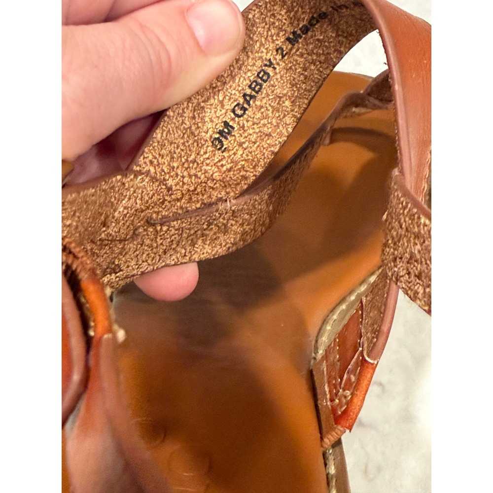 Franco Sarto Gabby 2 Cognac Leather Strappy Toe Loop Flat Sandals Womens 9M - Picture 7 of 12